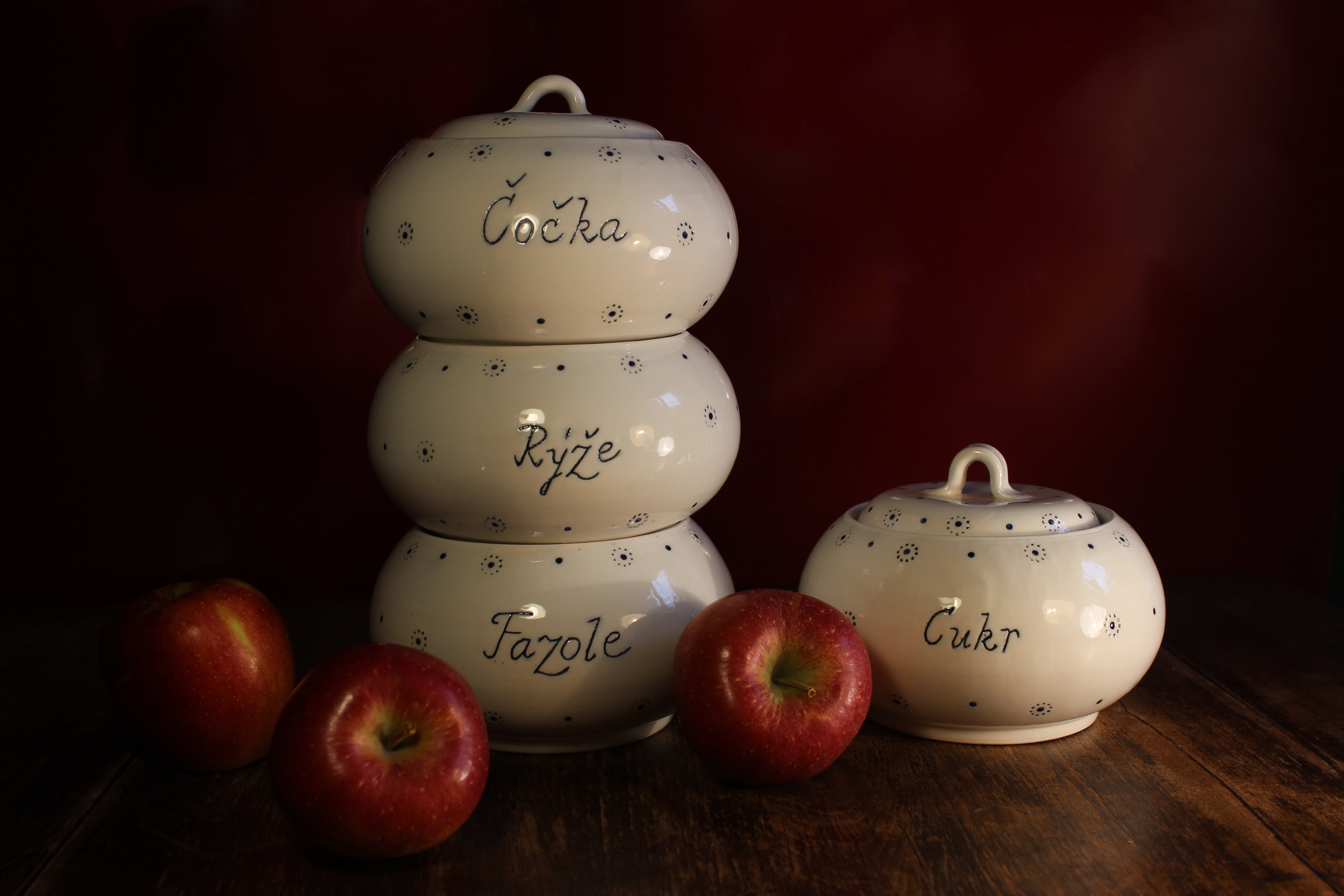 Porcelánové zásobnice - vada na kráse-1